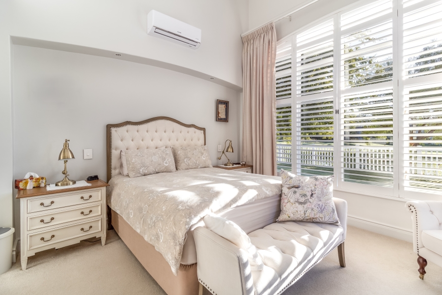 4 Bedroom Property for Sale in Boschenmeer Golf Country Estate Western Cape